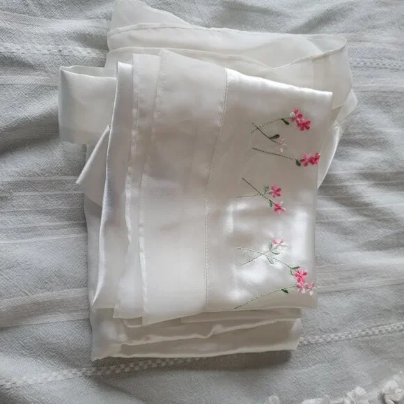 Pajamagram | Floral embroidered silky PJ set | White/Pink | Size XL - Picture 7 of 8